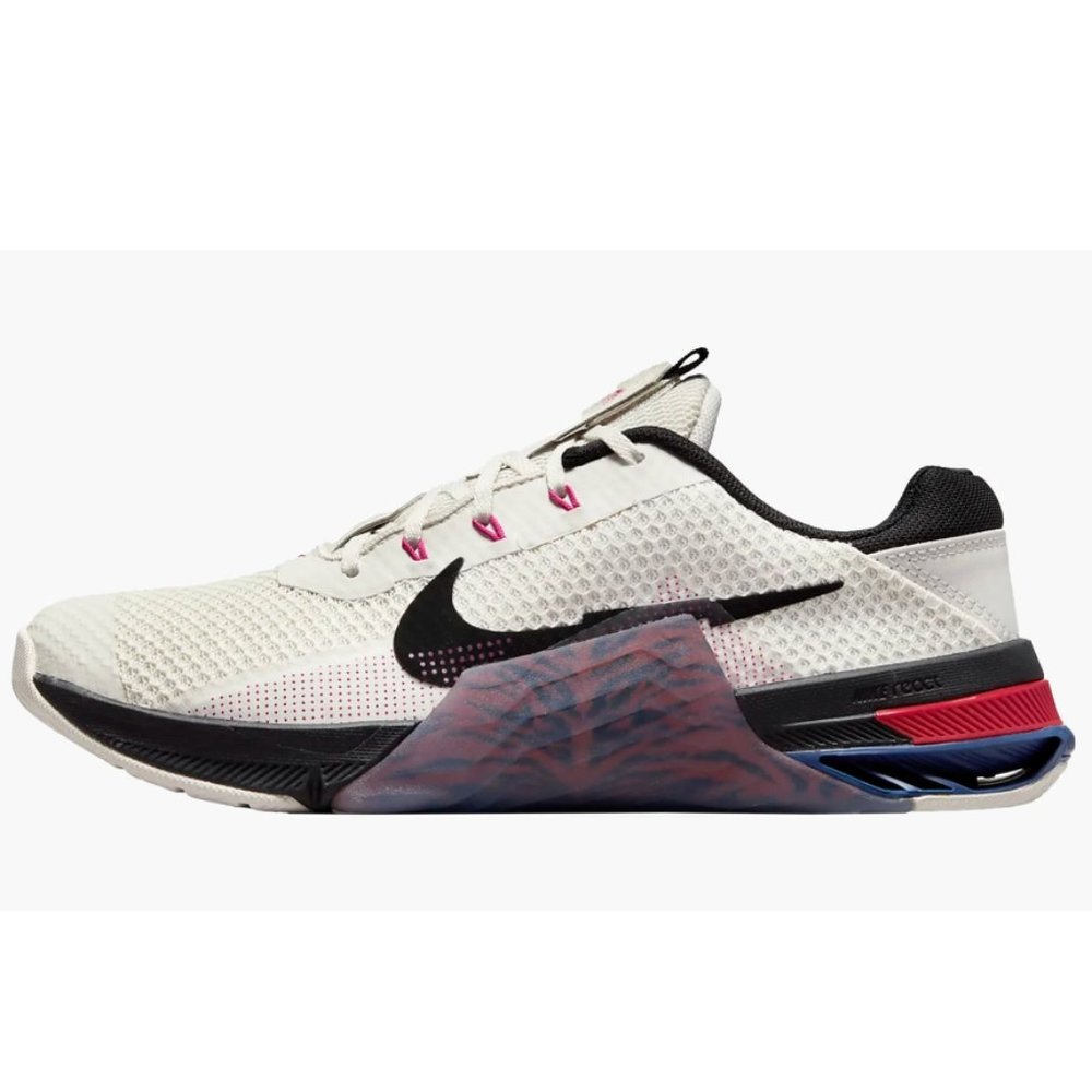 Women’s Nike Metcon 7 - 9.5